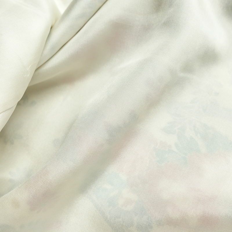 小紋 良品 しつけ糸付き 縮緬 正絹 花柄 袷仕立て 身丈162.5cm 裄丈66cm リサイクル着物 着物 金彩 多色使い_画像20