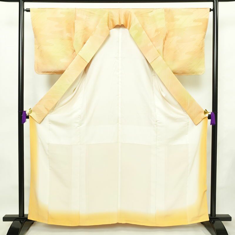 小紋 しつけ糸付き 正絹 古典柄 袷仕立て 身丈160.5cm 裄丈64cm リサイクル着物 着物 シンプル 橙_画像3