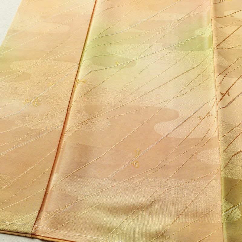 小紋 しつけ糸付き 正絹 古典柄 袷仕立て 身丈160.5cm 裄丈64cm リサイクル着物 着物 シンプル 橙_画像4