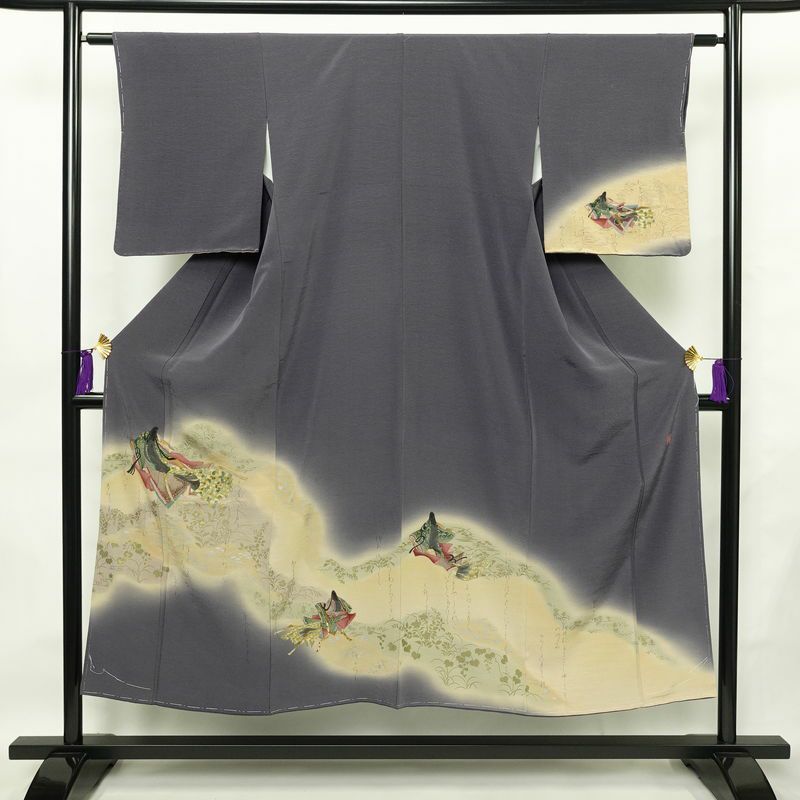 付け下げ 美品 落款入り しつけ糸付き 正絹 人物・動物柄 袷仕立て 身丈148cm 裄丈61.5cm リサイクル着物 着物 箔 紫・藤色_画像1