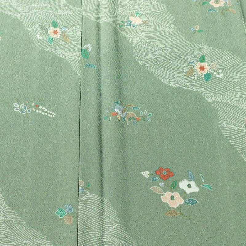 小紋 良品 しつけ糸付き 縮緬 正絹 花柄 袷仕立て 身丈157.5cm 裄丈66.5cm リサイクル着物 着物 金彩 緑・うぐいす色_画像6
