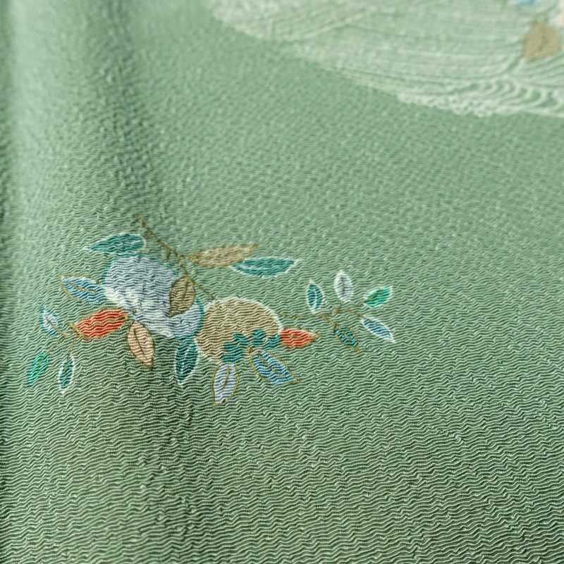 小紋 良品 しつけ糸付き 縮緬 正絹 花柄 袷仕立て 身丈157.5cm 裄丈66.5cm リサイクル着物 着物 金彩 緑・うぐいす色_画像8