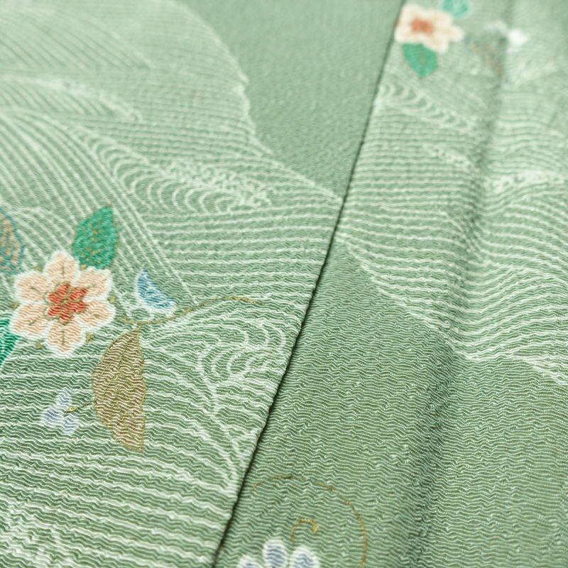 小紋 良品 しつけ糸付き 縮緬 正絹 花柄 袷仕立て 身丈157.5cm 裄丈66.5cm リサイクル着物 着物 金彩 緑・うぐいす色_画像10