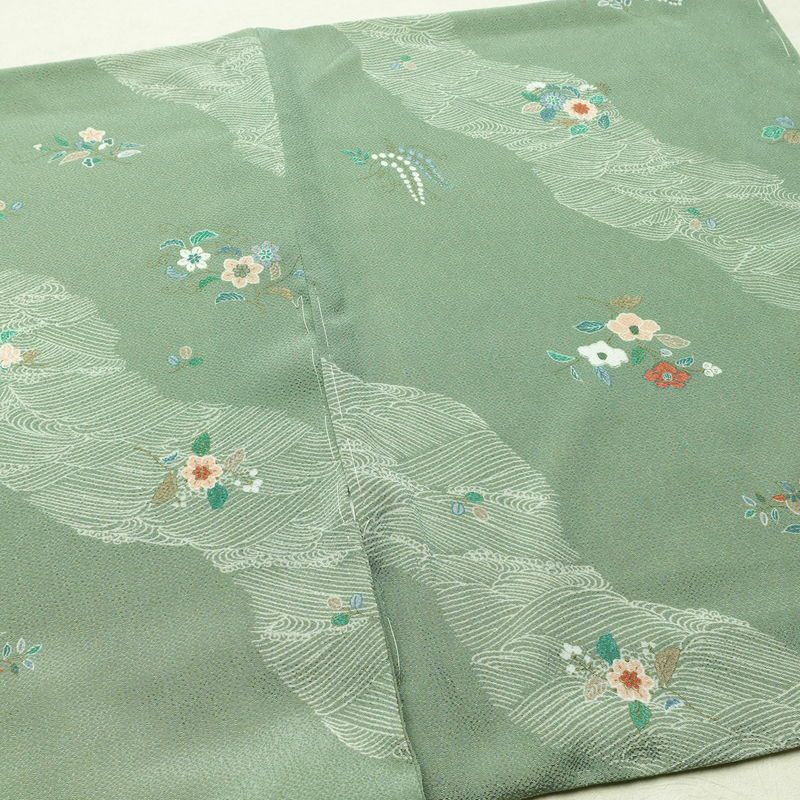 小紋 良品 しつけ糸付き 縮緬 正絹 花柄 袷仕立て 身丈157.5cm 裄丈66.5cm リサイクル着物 着物 金彩 緑・うぐいす色_画像14