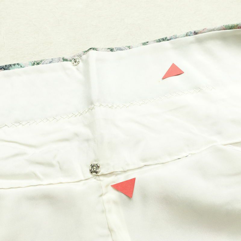 小紋 良品 総柄 正絹 花柄 袷仕立て 身丈158cm 裄丈65cm リサイクル着物 着物 金彩 紫・藤色_画像19