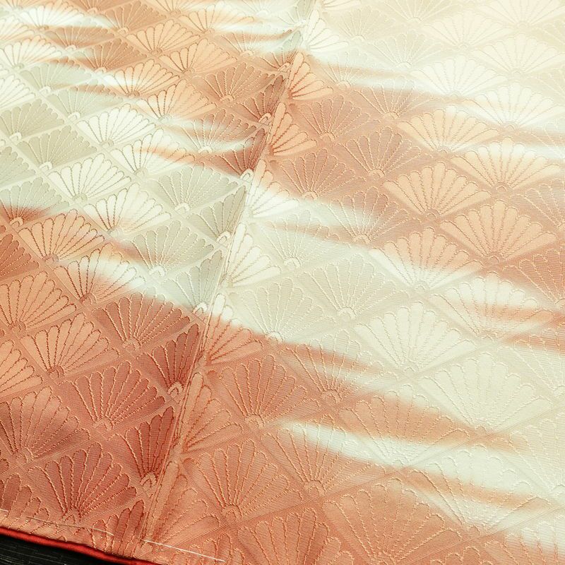 付け下げ 良品 しつけ糸付き 綸子 正絹 古典柄 袷仕立て 身丈161cm 裄丈64.5cm リサイクル着物 着物 入学式 卒業式 七五三 お宮参り フォーマル シンプル 上品 ベージュ_画像11