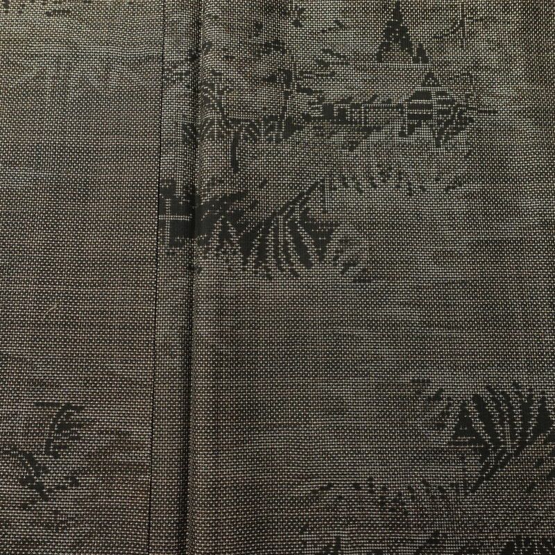 本場大島紬 古代染色純泥染 大島紬 証紙あり 正絹 風景柄 袷仕立て 身丈160.5cm 裄丈64cm リサイクル着物 着物 茶_画像6