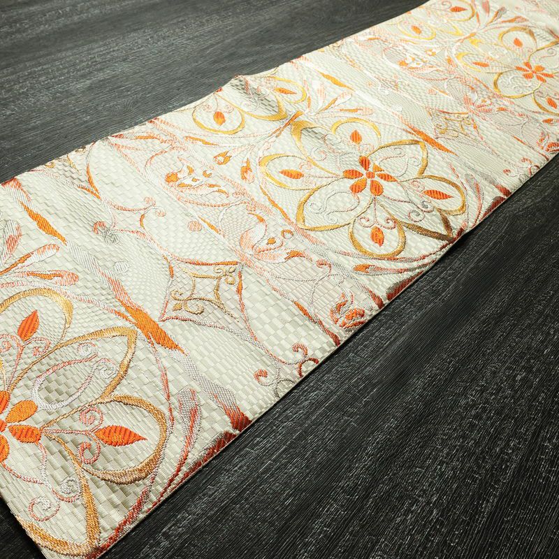 名古屋帯 六通柄 良品 正絹 幾何学柄・抽象柄 名古屋仕立て なごや帯 リサイクル帯 帯 クリーム_画像8