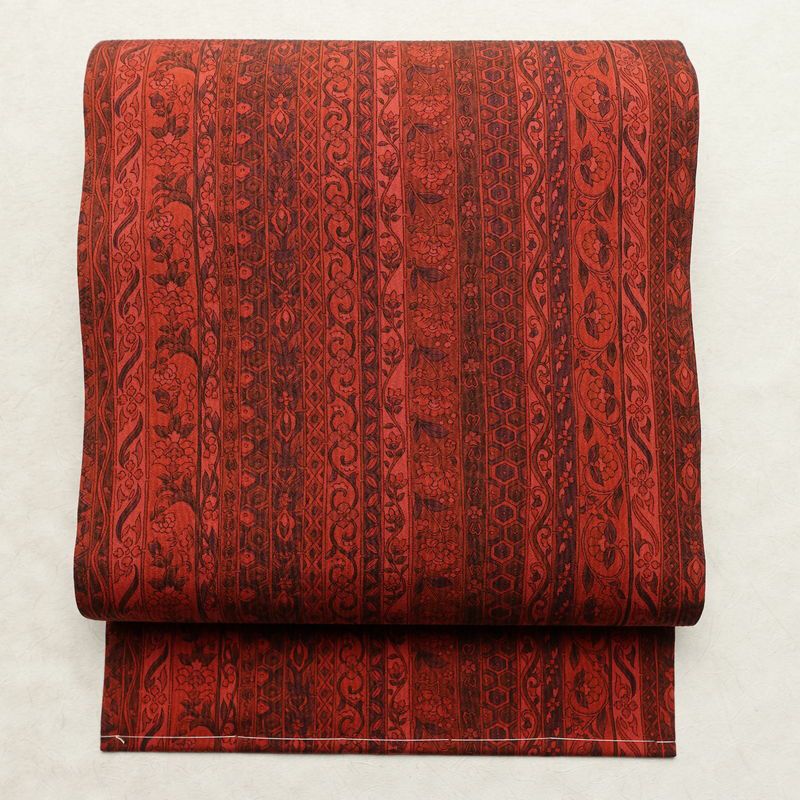 名古屋帯 全通柄 美品 しつけ糸付き 正絹 縞柄・線柄 名古屋仕立て なごや帯 リサイクル帯 帯 未使用品 赤・朱_画像1