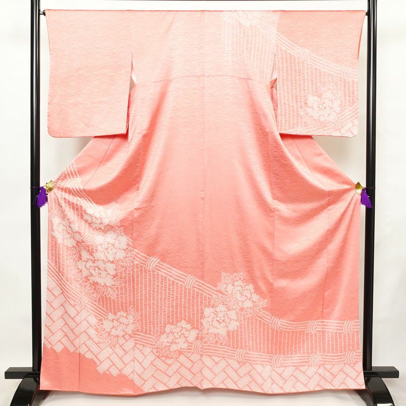 訪問着 絞り 綸子 正絹 古典柄 袷仕立て 身丈164cm 裄丈66.5cm リサイクル着物 着物 フォーマル 粋 ピンク_画像1