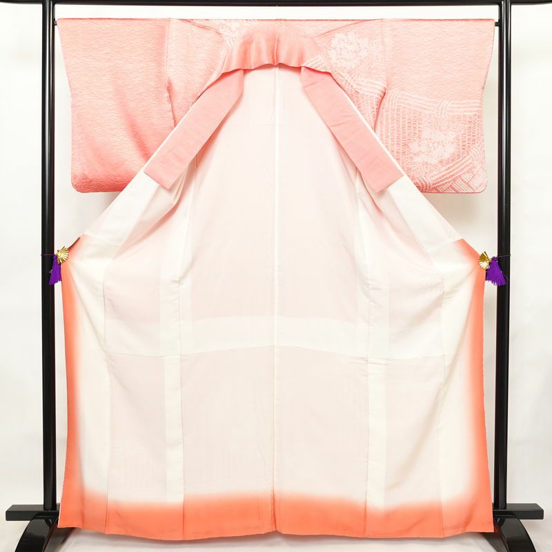 訪問着 絞り 綸子 正絹 古典柄 袷仕立て 身丈164cm 裄丈66.5cm リサイクル着物 着物 フォーマル 粋 ピンク_画像3