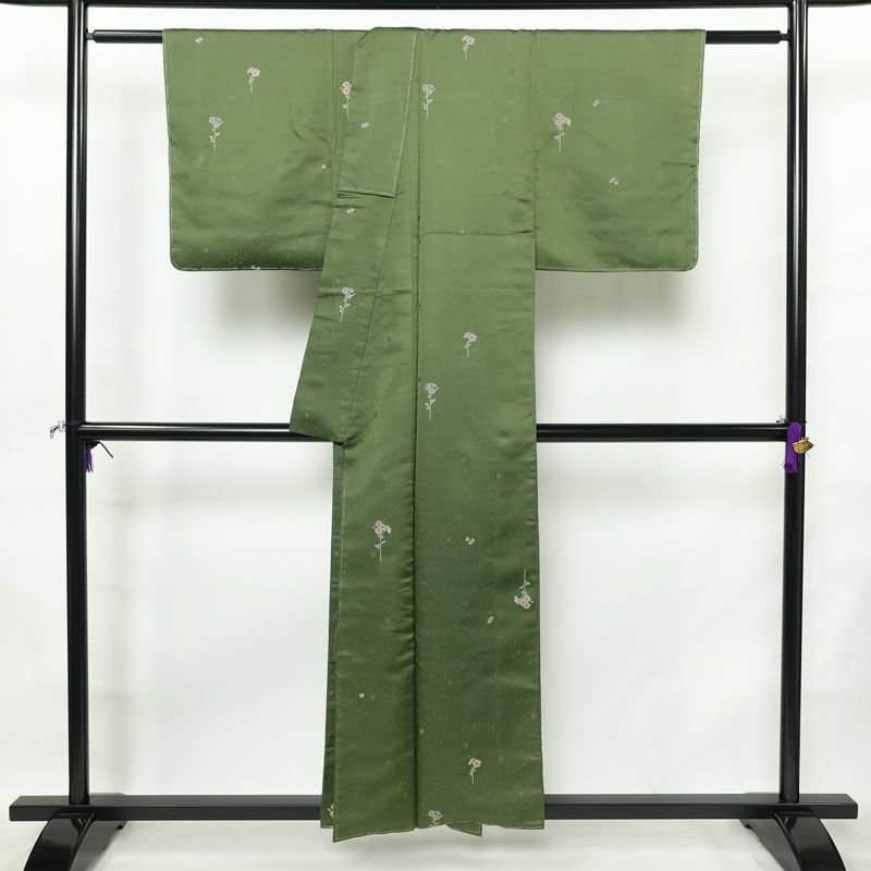 小紋 良品 しつけ糸付き 正絹 花柄 袷仕立て 身丈153cm 裄丈64cm リサイクル着物 着物 緑・うぐいす色_画像2