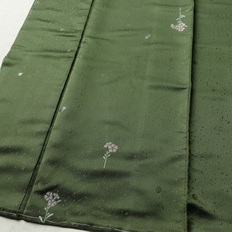 小紋 良品 しつけ糸付き 正絹 花柄 袷仕立て 身丈153cm 裄丈64cm リサイクル着物 着物 緑・うぐいす色_画像4