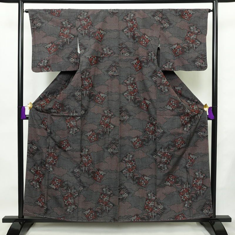 紬 美品 しつけ糸付き 華文紬 手織つむぎ 正絹 古典柄 袷仕立て 身丈158.5cm 裄丈64cm リサイクル着物 着物 黒_画像1