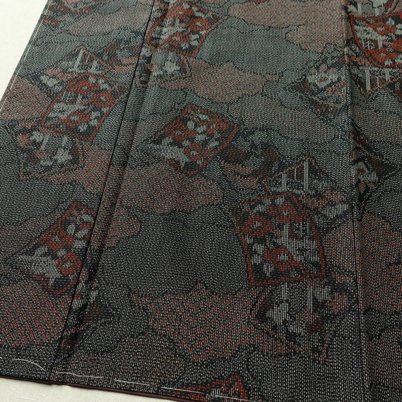 紬 美品 しつけ糸付き 華文紬 手織つむぎ 正絹 古典柄 袷仕立て 身丈158.5cm 裄丈64cm リサイクル着物 着物 黒_画像4
