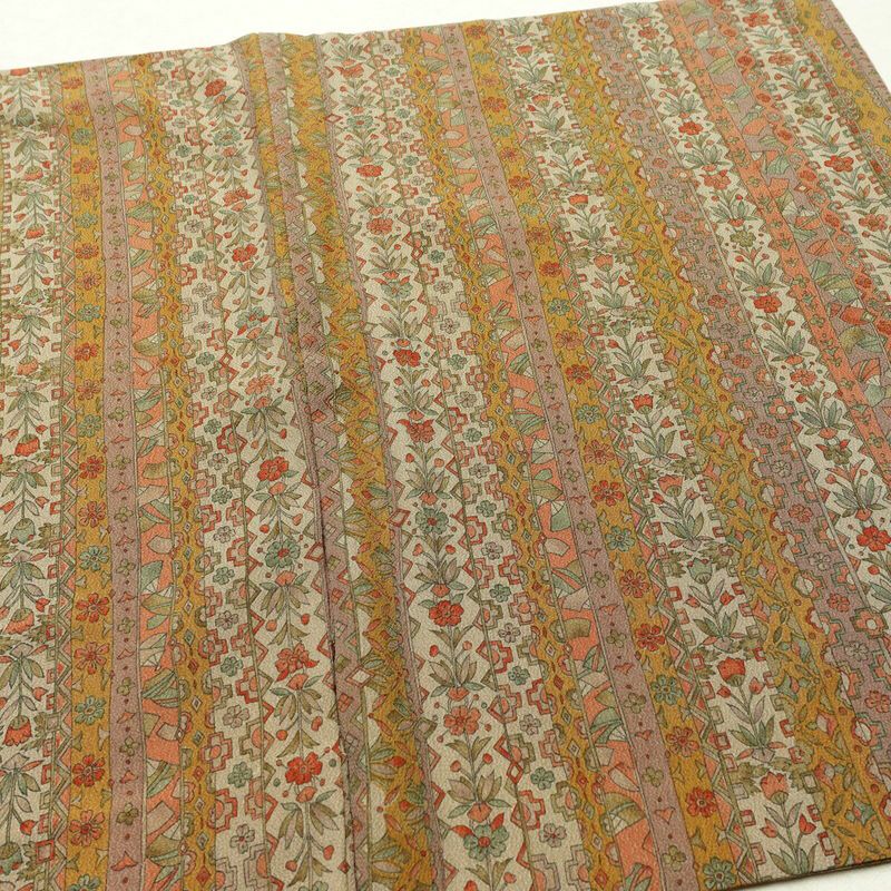 小紋 縮緬 総柄 ポリエステル 縞柄・線柄 袷仕立て 身丈161cm 裄丈65.5cm リサイクル着物 着物 多色使い_画像13