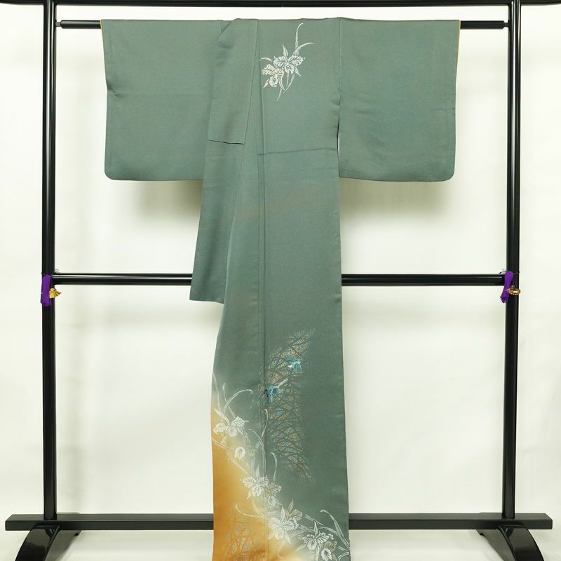 付け下げ 良品 落款入り 正絹 花柄 袷仕立て 身丈166cm 裄丈70cm リサイクル着物 着物 箔 金彩 入学式 卒業式 七五三 お宮参り フォーマル モダン シンプル 緑・うぐいす色_画像2