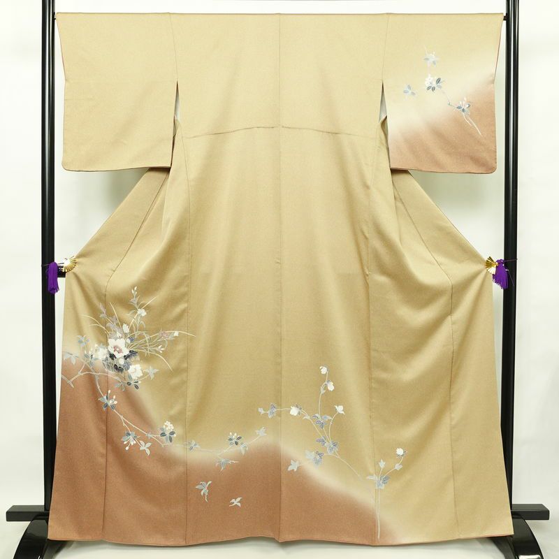 訪問着 良品 綸子 正絹 花柄 袷仕立て 身丈163.5cm 裄丈66cm リサイクル着物 着物 入学式 卒業式 七五三 お宮参り フォーマル ベージュ_画像1