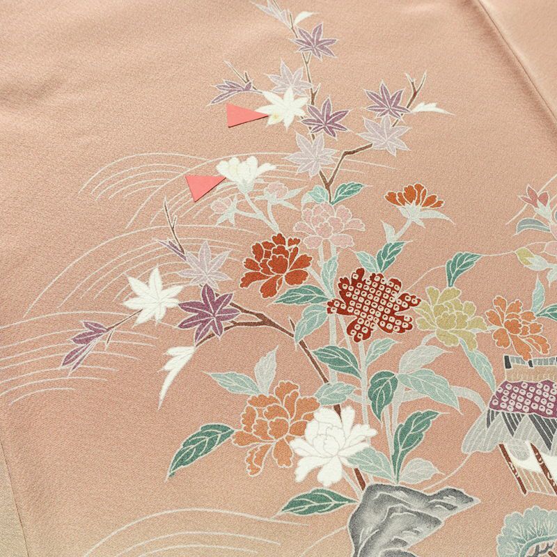 訪問着 縮緬 一つ紋付き 伊達衿付き 正絹 風景柄 袷仕立て 身丈155cm 裄丈63cm リサイクル着物 着物 箔 入学式 卒業式 七五三 お宮参り フォーマル 共八掛 上品 くすみピンク ピンク_画像13