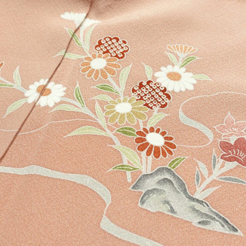 訪問着 縮緬 一つ紋付き 伊達衿付き 正絹 風景柄 袷仕立て 身丈155cm 裄丈63cm リサイクル着物 着物 箔 入学式 卒業式 七五三 お宮参り フォーマル 共八掛 上品 くすみピンク ピンク_画像17