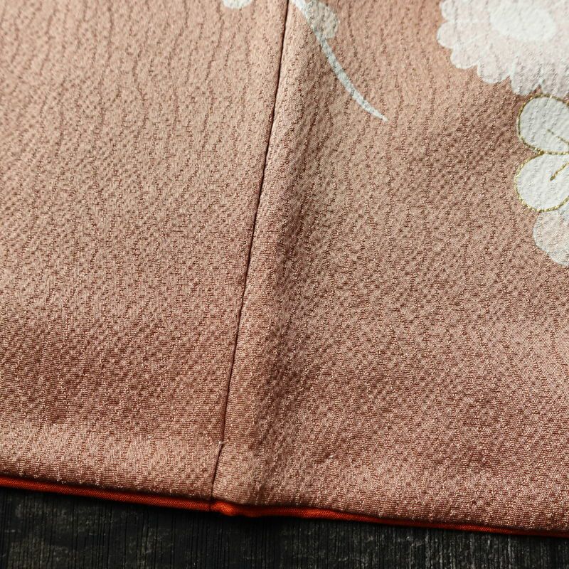 訪問着 良品 正絹 古典柄 袷仕立て 身丈164cm 裄丈68cm リサイクル着物 着物 箔 入学式 卒業式 七五三 お宮参り 盛り上げ箔 フォーマル 松 菊 ベージュ_画像12