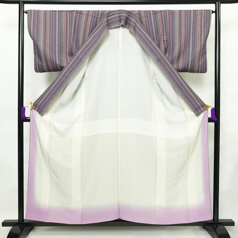 小紋 総柄 正絹 縞柄・線柄 袷仕立て 身丈156.5cm 裄丈64cm リサイクル着物 着物 紫・藤色_画像3