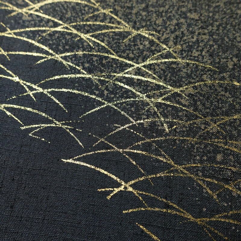 付け下げ 良品 正絹 木の葉・植物柄 袷仕立て 身丈164cm 裄丈66cm リサイクル着物 着物 箔 シンプル 紬地 芝 ベージュ_画像8