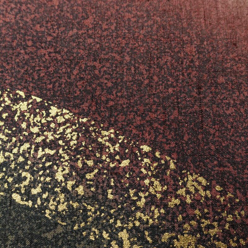 付け下げ 良品 正絹 木の葉・植物柄 袷仕立て 身丈164cm 裄丈66cm リサイクル着物 着物 箔 シンプル 紬地 芝 ベージュ_画像9