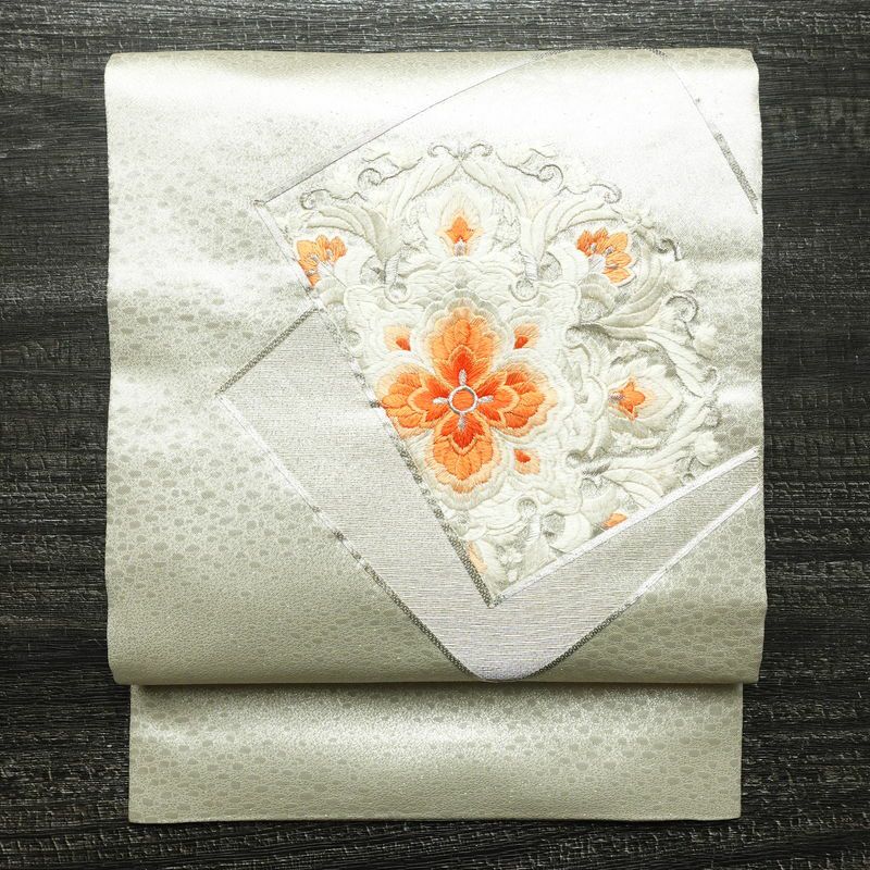 名古屋帯 太鼓柄 正絹 幾何学柄・抽象柄 名古屋仕立て なごや帯 リサイクル帯 銀駒刺繍 帯 刺繍 箔 金・銀_画像1