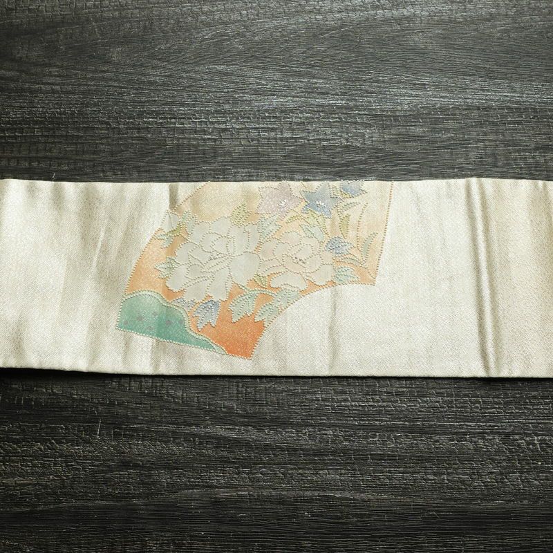 名古屋帯 太鼓柄 相良刺繍 正絹 花柄 名古屋仕立て なごや帯 リサイクル帯 帯 刺繍 クリーム_画像13