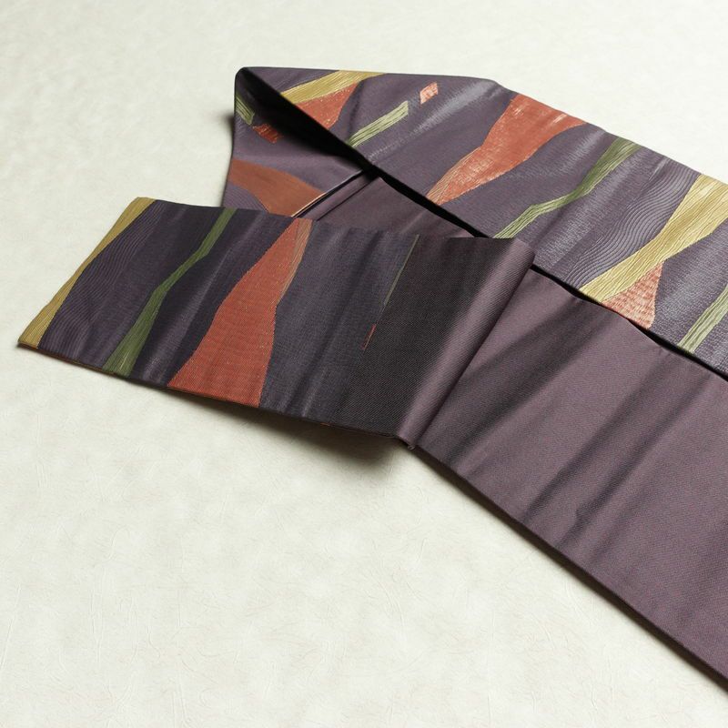 名古屋帯 六通柄 良品 正絹 幾何学柄・抽象柄 名古屋仕立て なごや帯 リサイクル帯 帯 紫・藤色_画像21