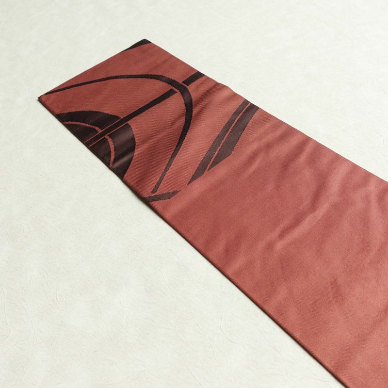 名古屋帯 六通柄 良品 正絹 古典柄 名古屋仕立て なごや帯 リサイクル帯 帯 モダン 小豆・エンジ_画像16