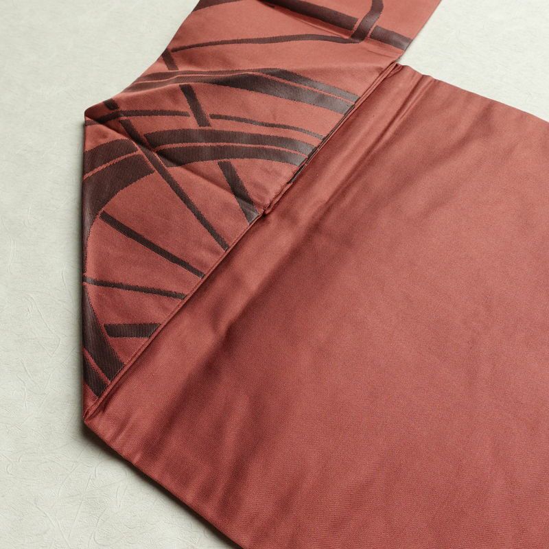 名古屋帯 六通柄 良品 正絹 古典柄 名古屋仕立て なごや帯 リサイクル帯 帯 モダン 小豆・エンジ_画像19