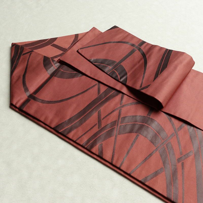 名古屋帯 六通柄 良品 正絹 古典柄 名古屋仕立て なごや帯 リサイクル帯 帯 モダン 小豆・エンジ_画像21