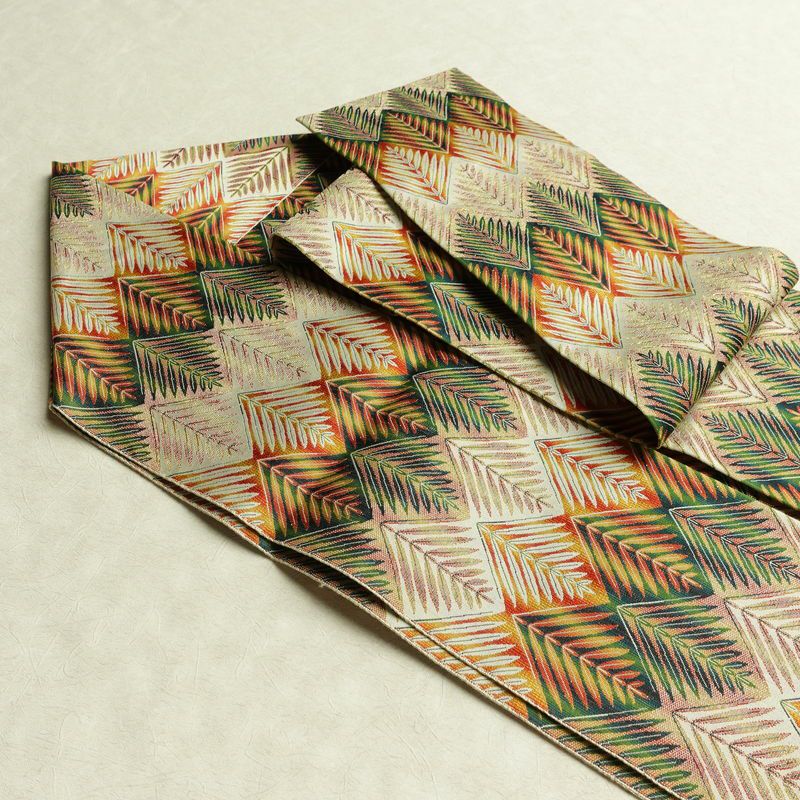 名古屋帯 全通柄 美品 正絹 木の葉・植物柄 名古屋仕立て なごや帯 リサイクル帯 帯 多色使い_画像19