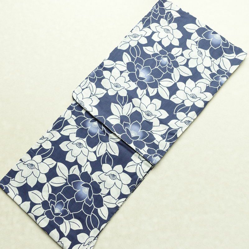 新品 浴衣 滝流れ織 国内染色 国内加工 女性用 綿 紺 花 しつけ糸付き 未使用品 ゆかた レトロ シック モダン_画像1