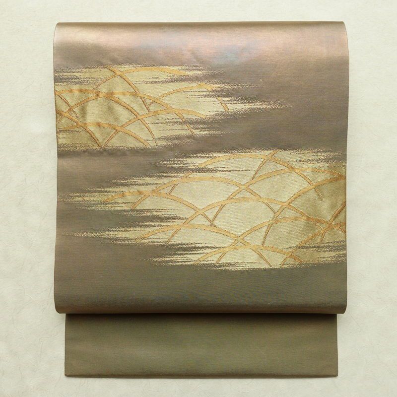 名古屋帯 太鼓柄 正絹 木の葉・植物柄 名古屋仕立て なごや帯 リサイクル帯 帯 芝 ベージュ_画像1