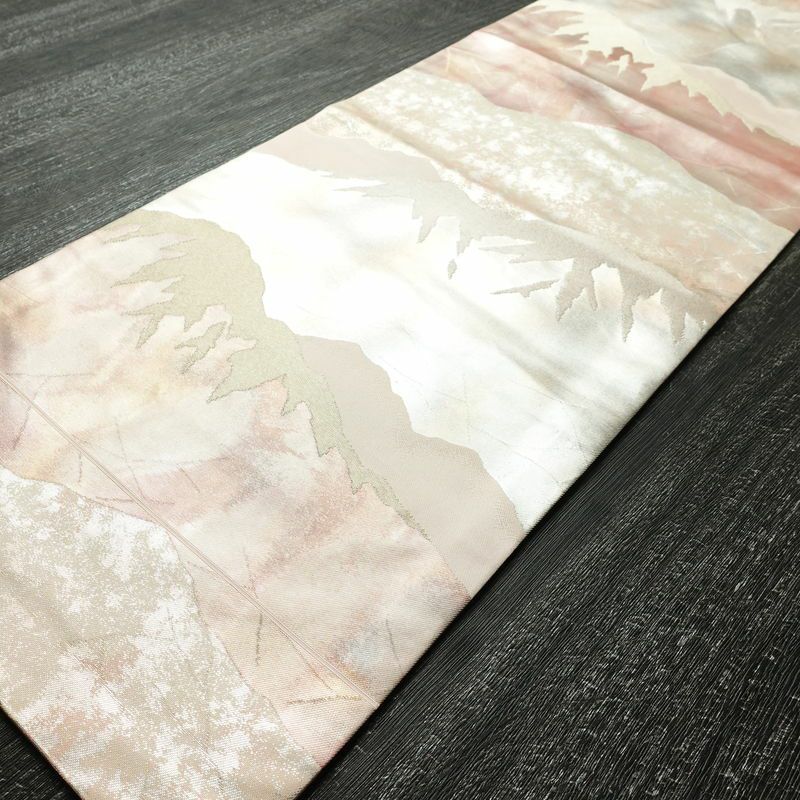 名古屋帯 六通柄 正絹 幾何学柄・抽象柄 名古屋仕立て なごや帯 リサイクル帯 帯 引箔 ピンク_画像8