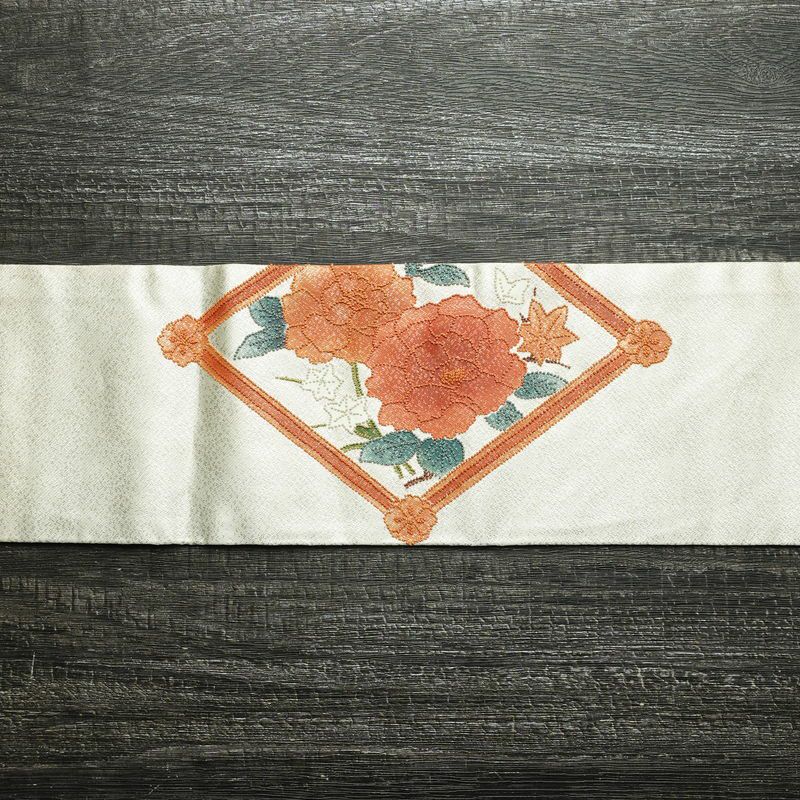 名古屋帯 太鼓柄 相良刺繍 正絹 花柄 名古屋仕立て なごや帯 リサイクル帯 帯 刺繍 金・銀_画像15