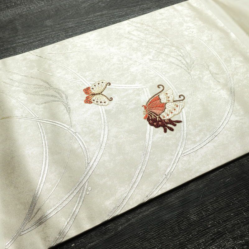 名古屋帯 太鼓柄 正絹 蝶・昆虫柄 名古屋仕立て なごや帯 リサイクル帯 帯 箔 金糸 白_画像11