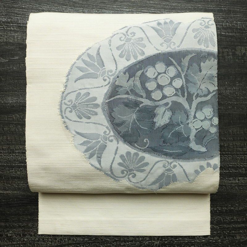 名古屋帯 太鼓柄 正絹 木の葉・植物柄 名古屋仕立て なごや帯 リサイクル帯 帯 モダン 白_画像1