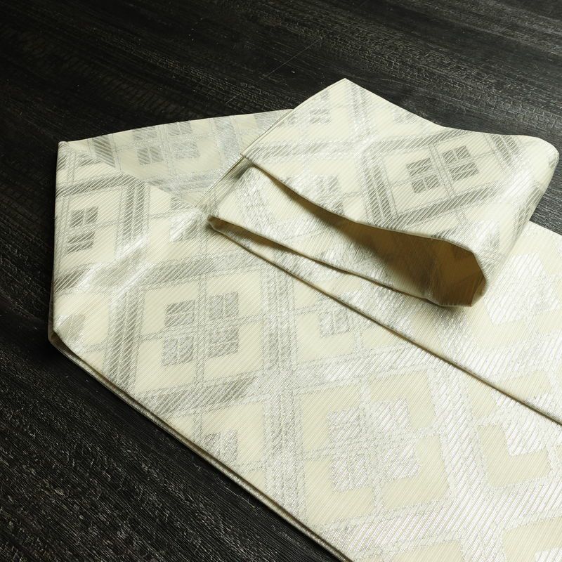 名古屋帯 全通柄 正絹 古典柄 名古屋仕立て なごや帯 リサイクル帯 帯 銀糸 白_画像21