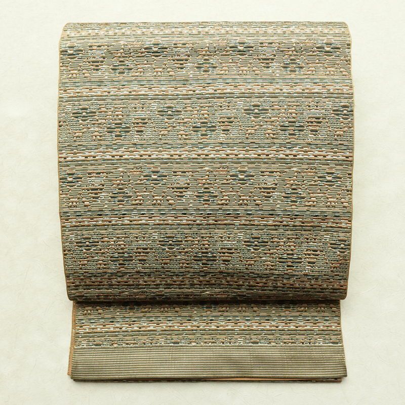 名古屋帯 全通柄 良品 正絹 幾何学柄・抽象柄 通し仕立て なごや帯 リサイクル帯 帯 オリエンタル ベージュ_画像1