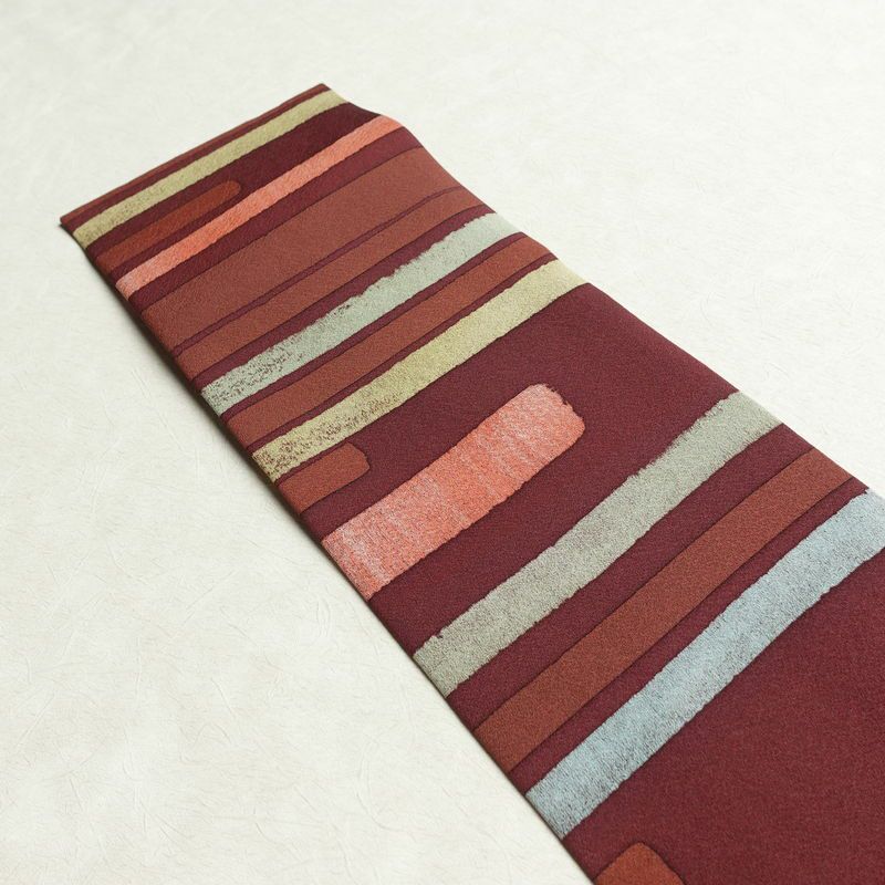 名古屋帯 全通柄 良品 正絹 幾何学柄・抽象柄 名古屋仕立て なごや帯 リサイクル帯 帯 モダン 小豆・エンジ_画像14