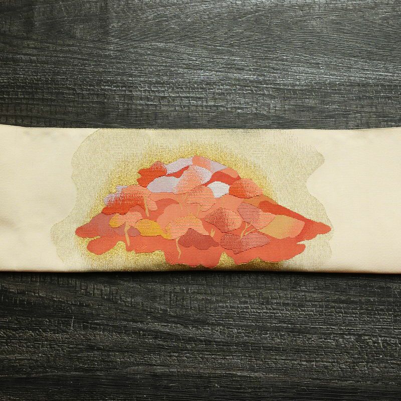 名古屋帯 太鼓柄 つづれ織 正絹 木の葉・植物柄 松葉仕立て なごや帯 リサイクル帯 帯 金糸 ベージュ_画像13