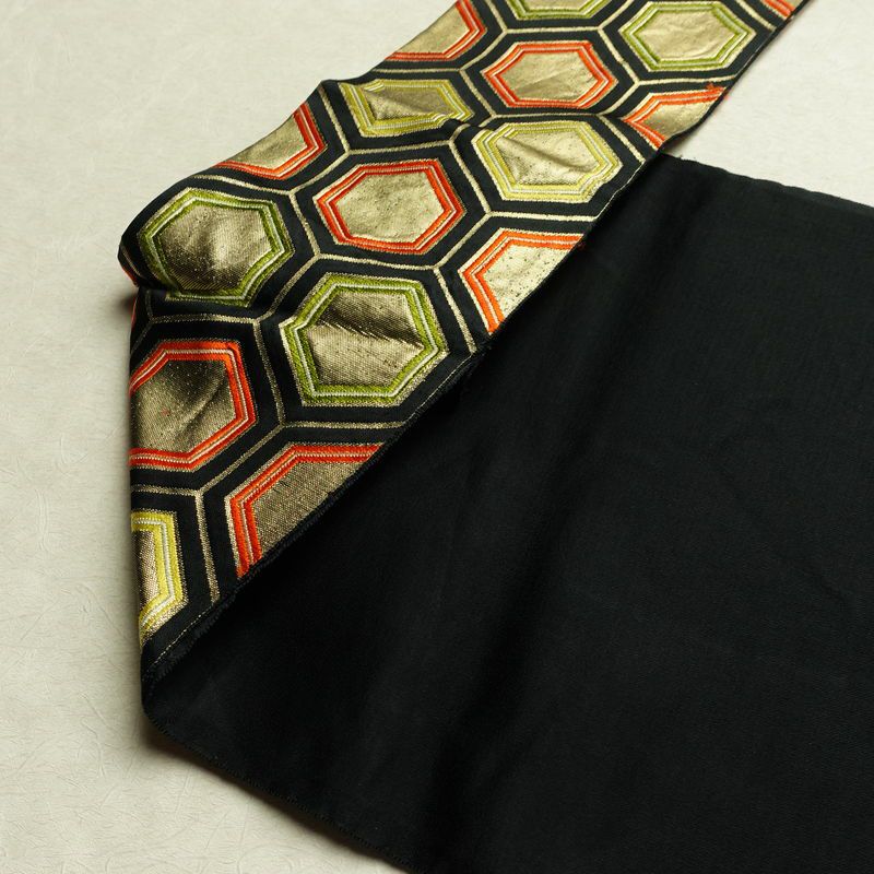 名古屋帯 六通柄 正絹 亀甲柄 名古屋仕立て なごや帯 リサイクル帯 帯 引箔 黒_画像19