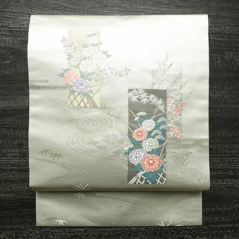 名古屋帯 プラチナ箔 太鼓柄 良品 正絹 花柄 名古屋仕立て なごや帯 リサイクル帯 帯 箔 上品 金・銀_画像1