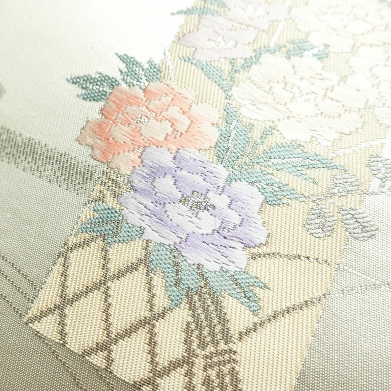 名古屋帯 プラチナ箔 太鼓柄 良品 正絹 花柄 名古屋仕立て なごや帯 リサイクル帯 帯 箔 上品 金・銀_画像5