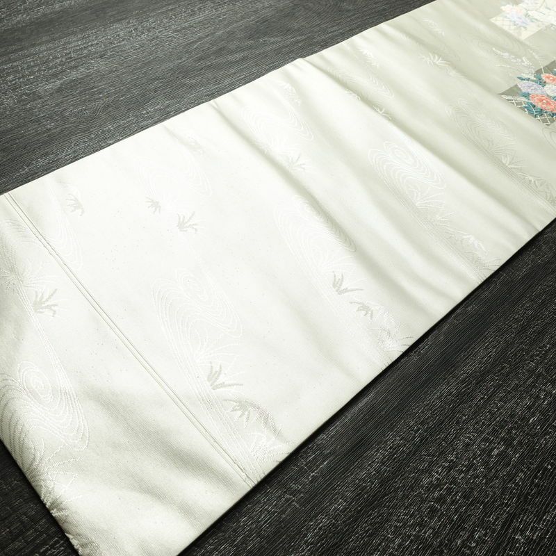 名古屋帯 プラチナ箔 太鼓柄 良品 正絹 花柄 名古屋仕立て なごや帯 リサイクル帯 帯 箔 上品 金・銀_画像8