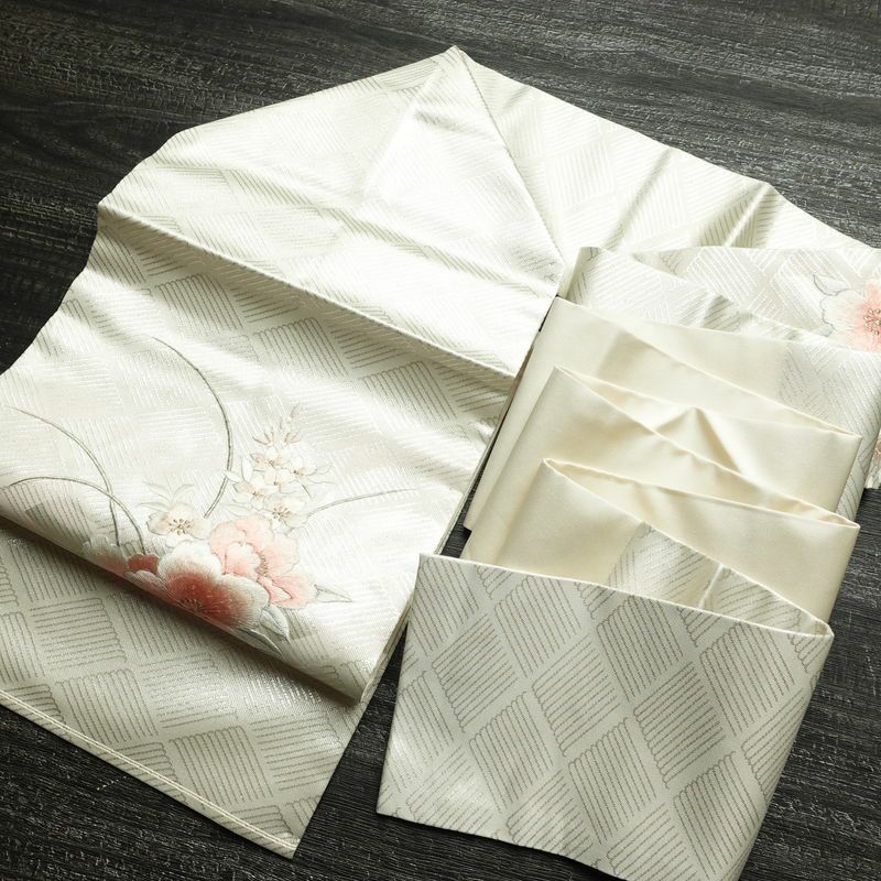 名古屋帯 太鼓柄 美品 正絹 花柄 名古屋仕立て なごや帯 リサイクル帯 帯 刺繍 箔 未使用品 桜 金・銀_画像17